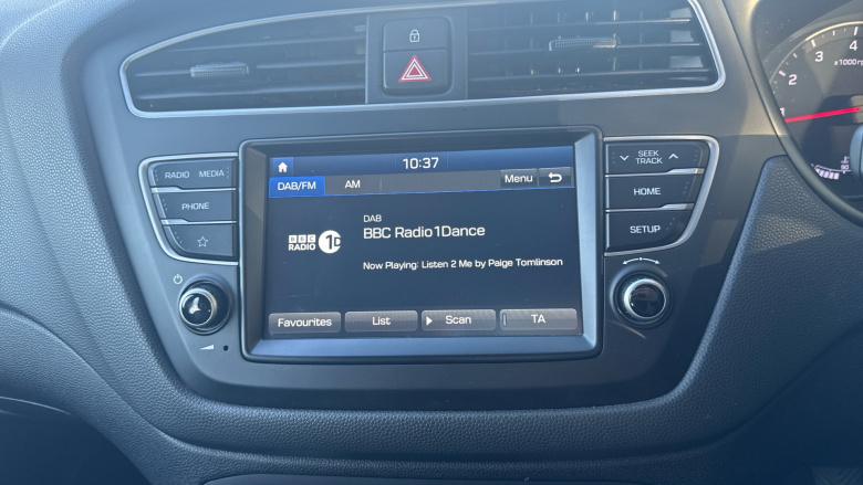 Hyundai i20 1.2 MPi SE 5dr Petrol Hatchback